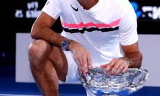 米兰体育官方网站-意大利网球队爆冷英国网球队，费德勒高光表现的简单介绍