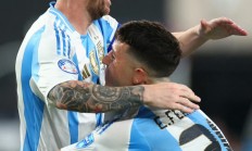 米兰体育官网-包含哥伦比亚逆转多特蒙德，阿尔瓦雷斯统治全场的词条