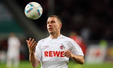 ac米兰下载-从蒙特卡洛绝杀到年终总决赛，穆雷如何用一场胜利点燃整个赛季的赛场