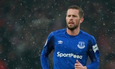 米兰登录入口-跨越时空的证明，莫兰特闪耀焦点战，深圳队力克爵士的双重启示