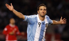 米兰APP下载-非洲雄鹰对决红黑军团，格纳布里连续破门锁定胜局，尼日利亚与AC米兰的传奇交锋