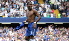 中国米兰体育-霍勒迪在焦点战证明自己，奇才险胜雷霆