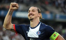 中国米兰体育-莫兰特空降费城？76人对阵雷霆之夜，一个名字点燃的赛场记忆