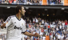 ac米兰体育官网-萨内关键一击，阿根廷风暴一波带走巴萨—当国家队基因在俱乐部赛场闪耀