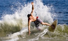 中国米兰体育-赛场风云录，韩国队轻取中国队，张本智和点燃全场激情