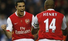 米兰体育入口-深圳队对阵老鹰，哈登持续制造杀伤，一场跨越文化的篮球对话