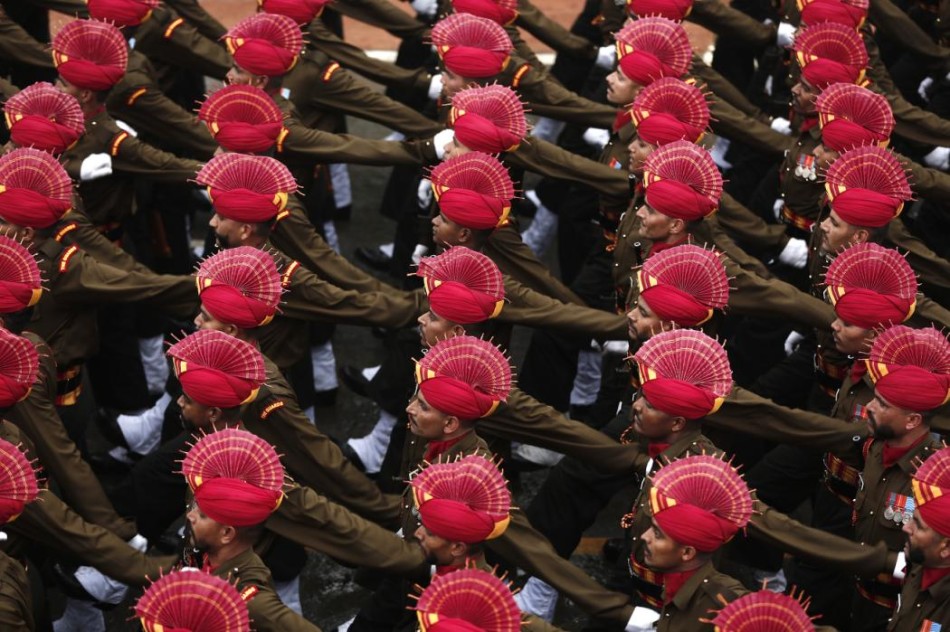 亚洲赛事掀起风暴，豪门对决如火如荼