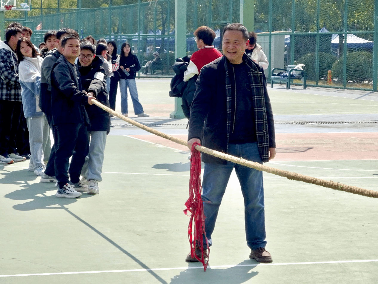 关于力拔山河!球队赢得激烈的比赛的信息 关于力拔山河!球队赢得激烈的比赛的信息