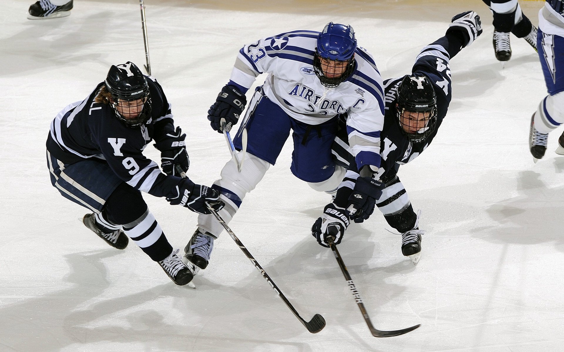 西甲国家德比与CBA鏖战，跨越万里的体育激情之夜