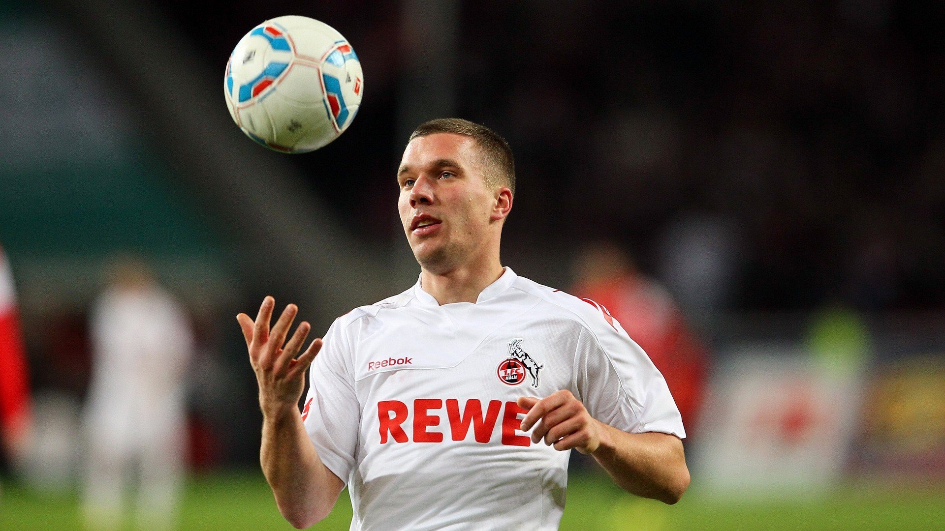 逆转的引擎，塞恩斯扛起全队，雷诺车队如何颠覆法拉利霸权